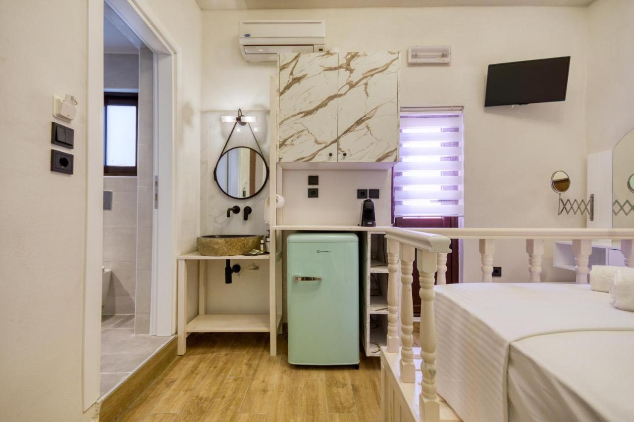 Bastion Luxury Medieval Accommodation Rhodes City ภายนอก รูปภาพ
