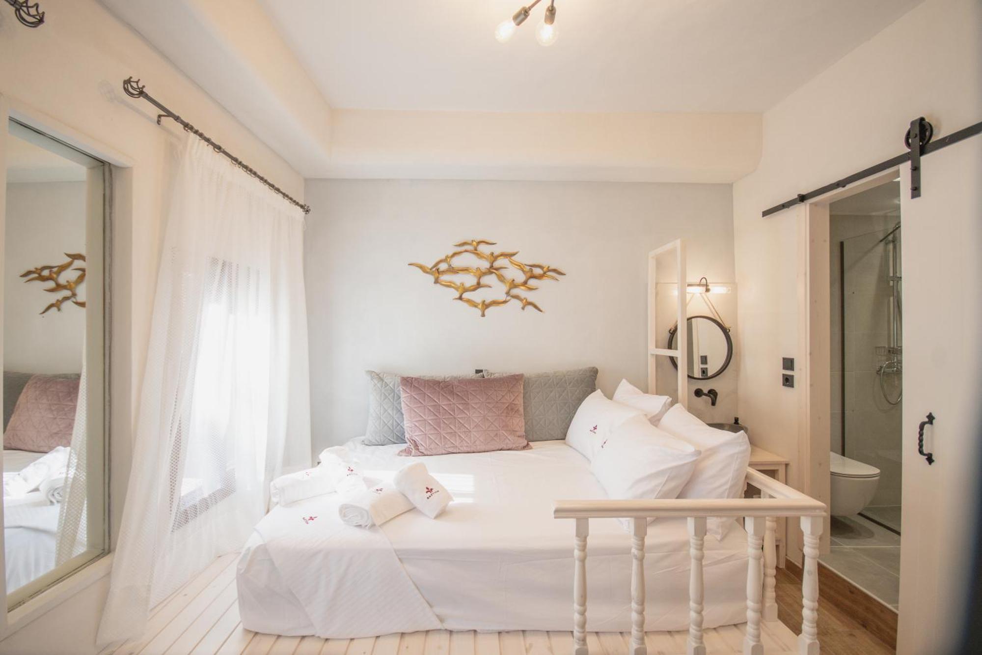 Bastion Luxury Medieval Accommodation Rhodes City ภายนอก รูปภาพ